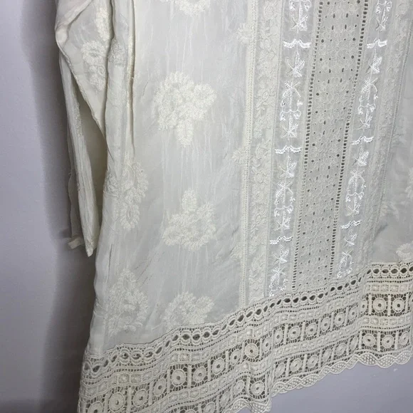 Johnny Was rayon embroidered crochet tunic - Picture 7 of 16